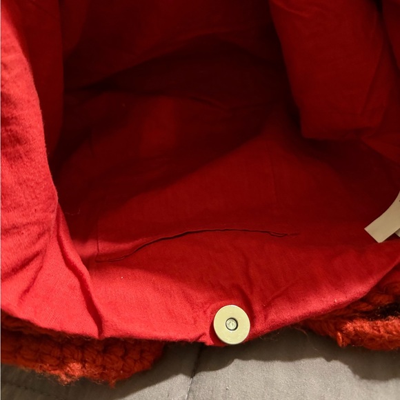 United Colors of Benetton Red Knit Tote Bag - Picture 5 of 7